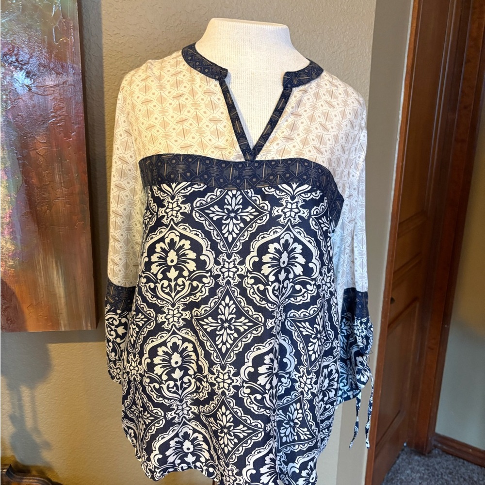 Navy and White Patterned Women's Top